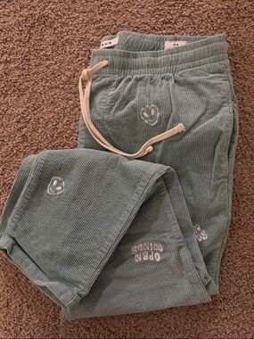 Pacsun Organic Corduroy Kids Joggers in Sage Green - Sun Brand
